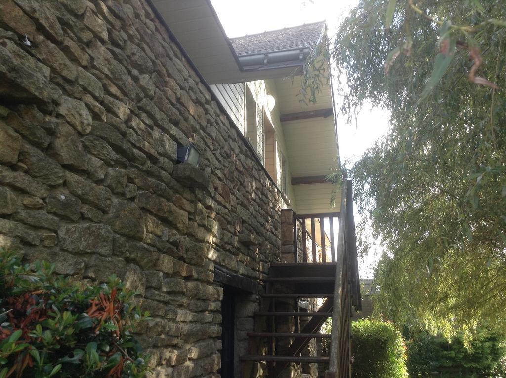 Le Guilloux Bed & Breakfast Saint-Ave Exterior photo